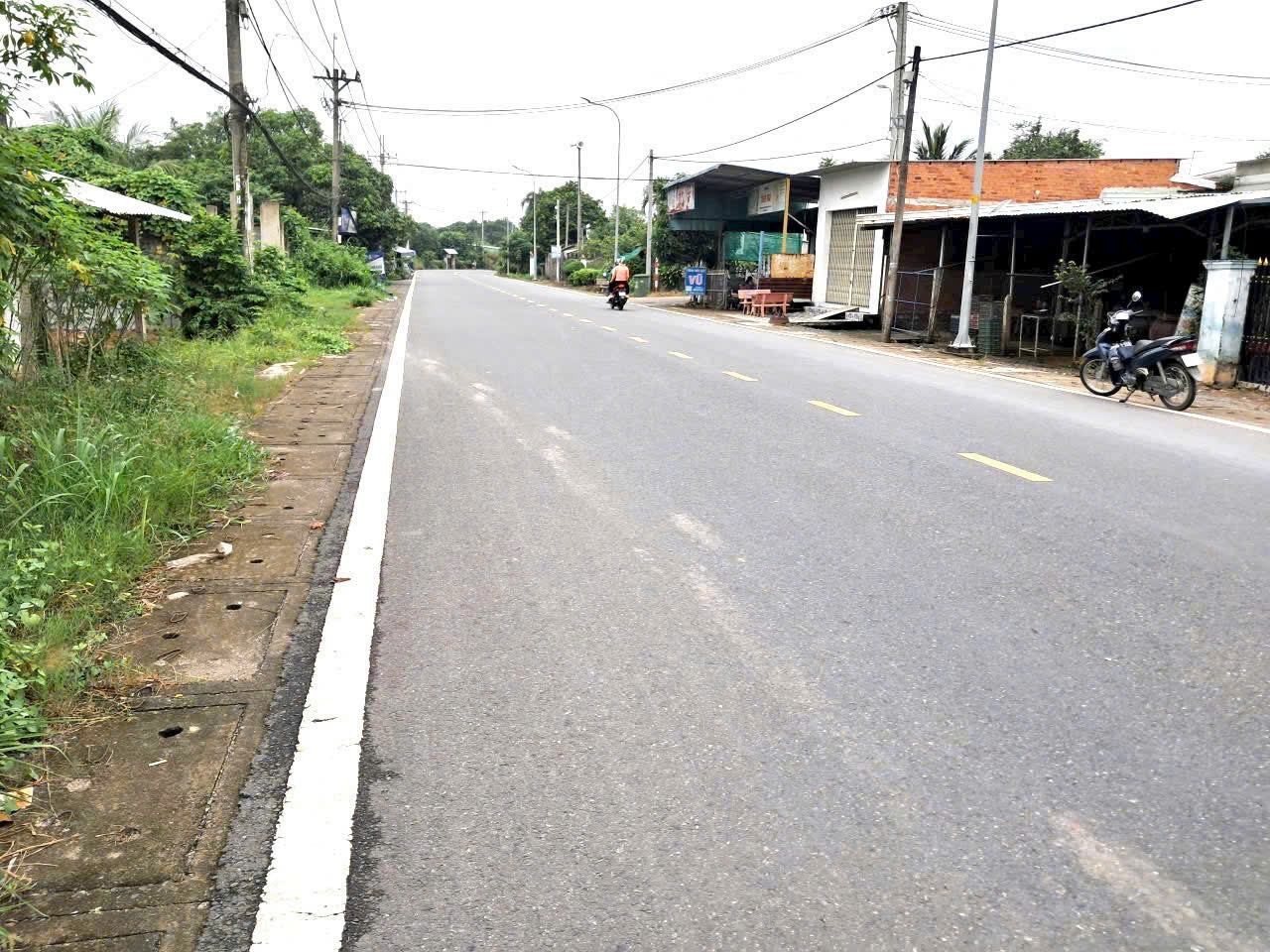 Bán đất mt đường Nguyễn Thị Nê , Phú Hòa Đông tdt 851m2 ( 300m2 thổ cư ) giá giảm còn 6,5 tỷ 3