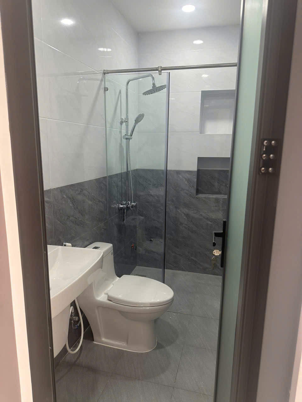 Bán nhà hẻm 763/5// Trường Chinh , Tây Thạnh , Tân Phú dt 60m2 1 lầu , 2pn , 2wc giá 5,6 tỷ 3