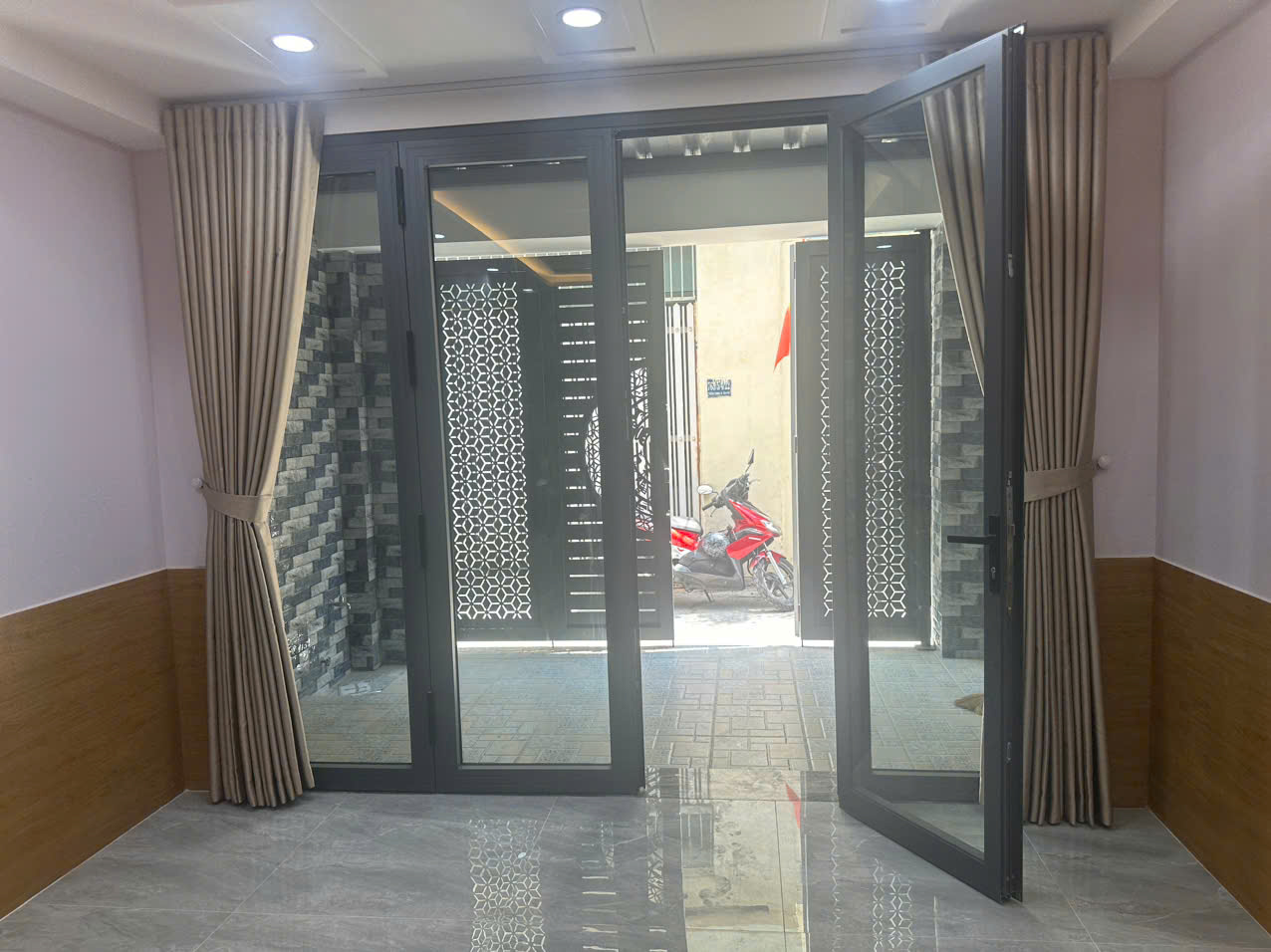 Bán nhà hẻm 763/5// Trường Chinh , Tây Thạnh , Tân Phú dt 60m2 1 lầu , 2pn , 2wc giá 5,6 tỷ 8