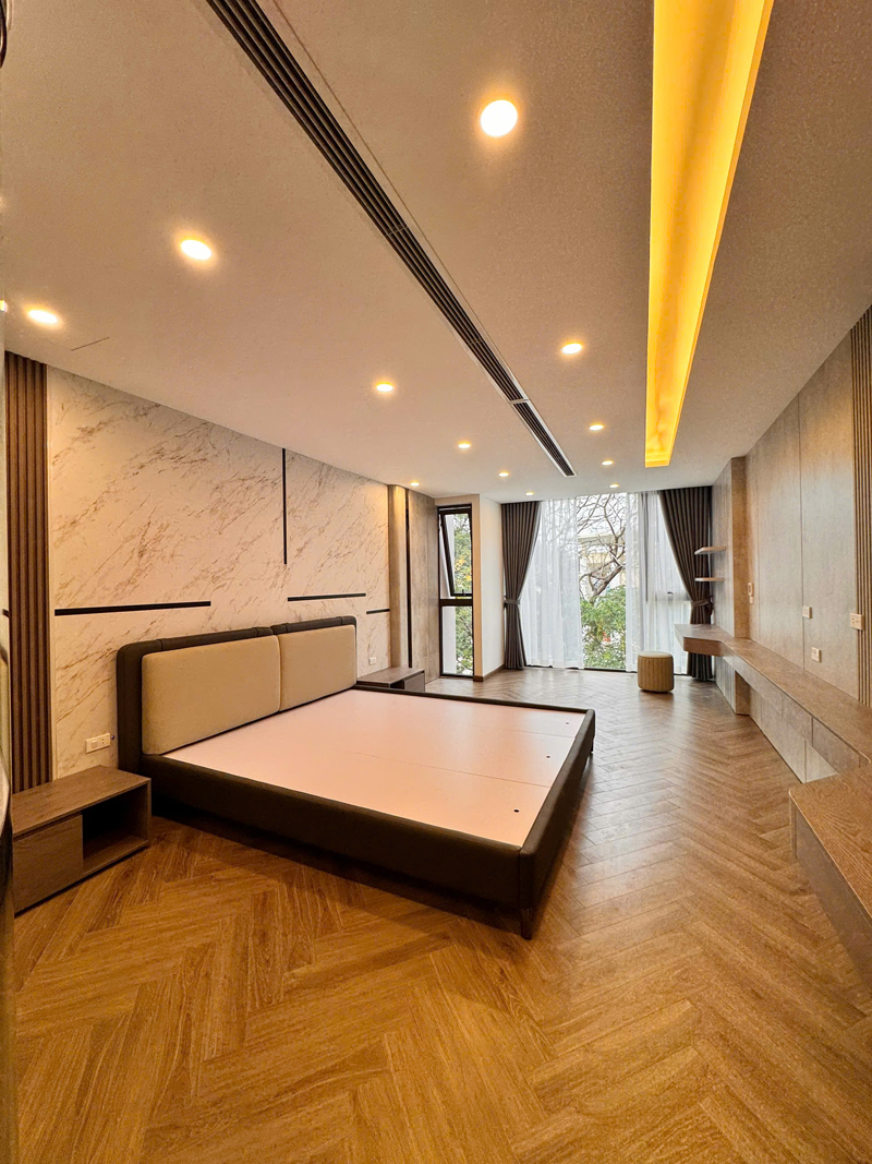 Bán Nhà Phố Hoa Lâm, Việt Hưng – 55,5m2 Nở Hậu – 7 Tầng Kinh Doanh Văn Phòng – Thang Máy 630kg – Sổ 10