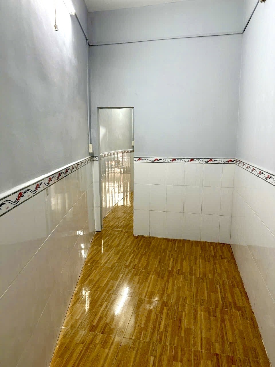 BÁN NHANH NHÀ- 34M2 CHỈ 2.9T- CĂN GÓC 2 MT- Đ.XÓM CHIẾU- LƯU THÔNG TÔN ĐẢN- ĐOÀN VĂN BƠ- GÀN 2