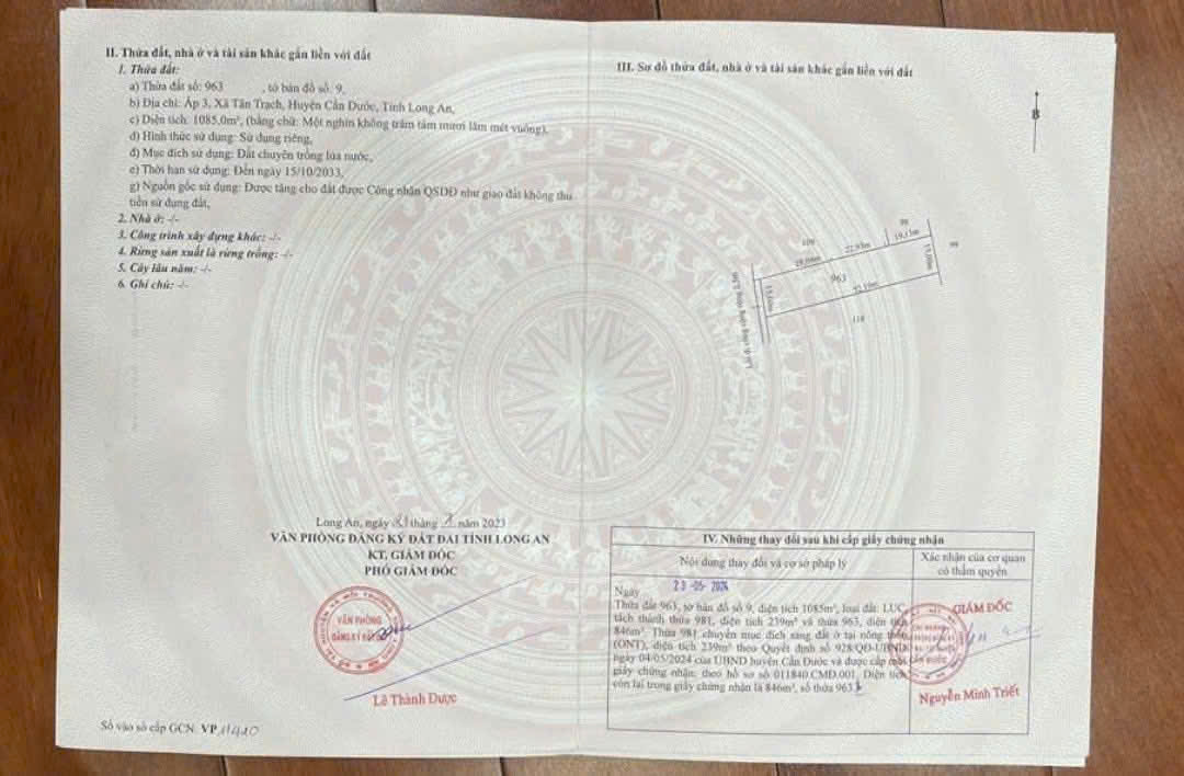 Bán đất Tân Trạch , Cần Đước tdt 1085m2 ( 239m2 thổ cư) thích hợp xây biệt thự, nhà vườn giá 2,45t