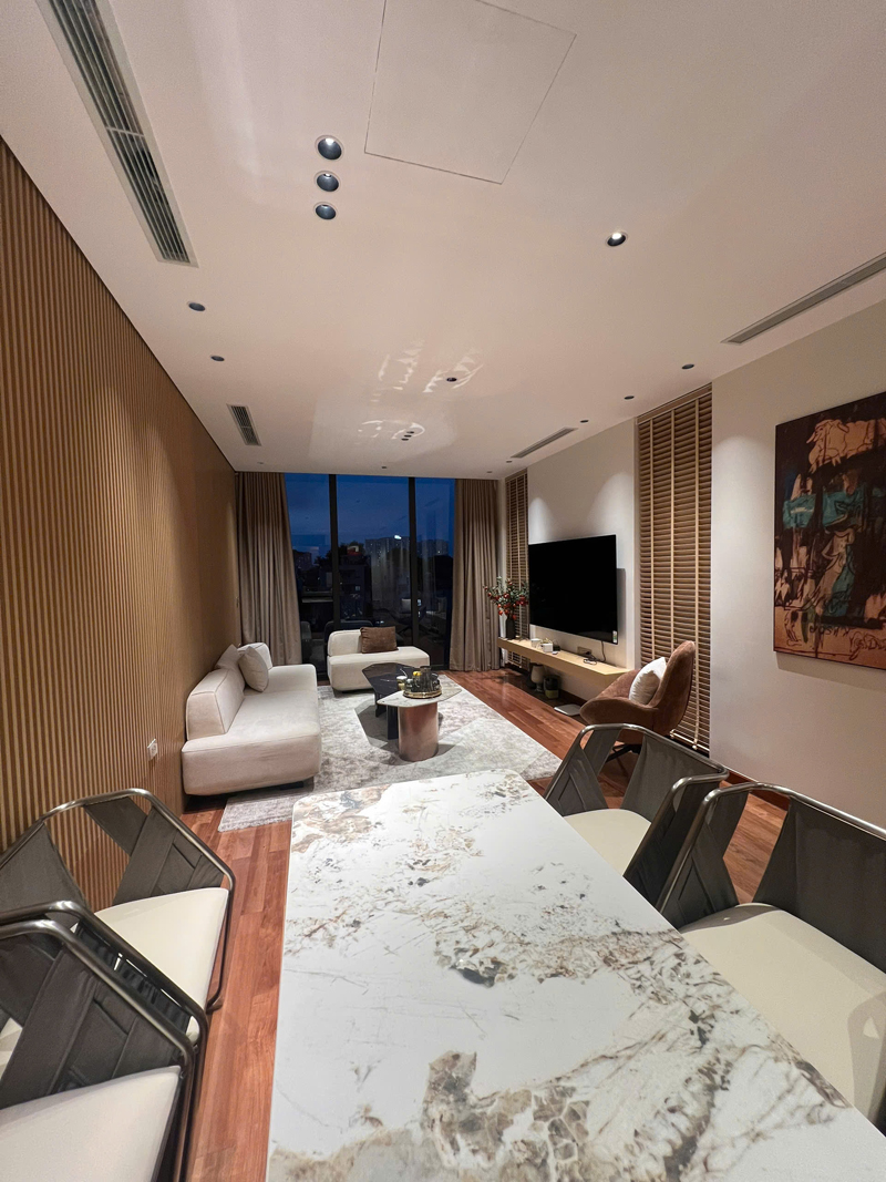 Hàng Hiếm! Chỉ 1 Căn Duy Nhất Mặt Hồ Ngọc Lâm: 48,2m2 xây 52,5m2, 8 tầng thang máy, full nội thất 5