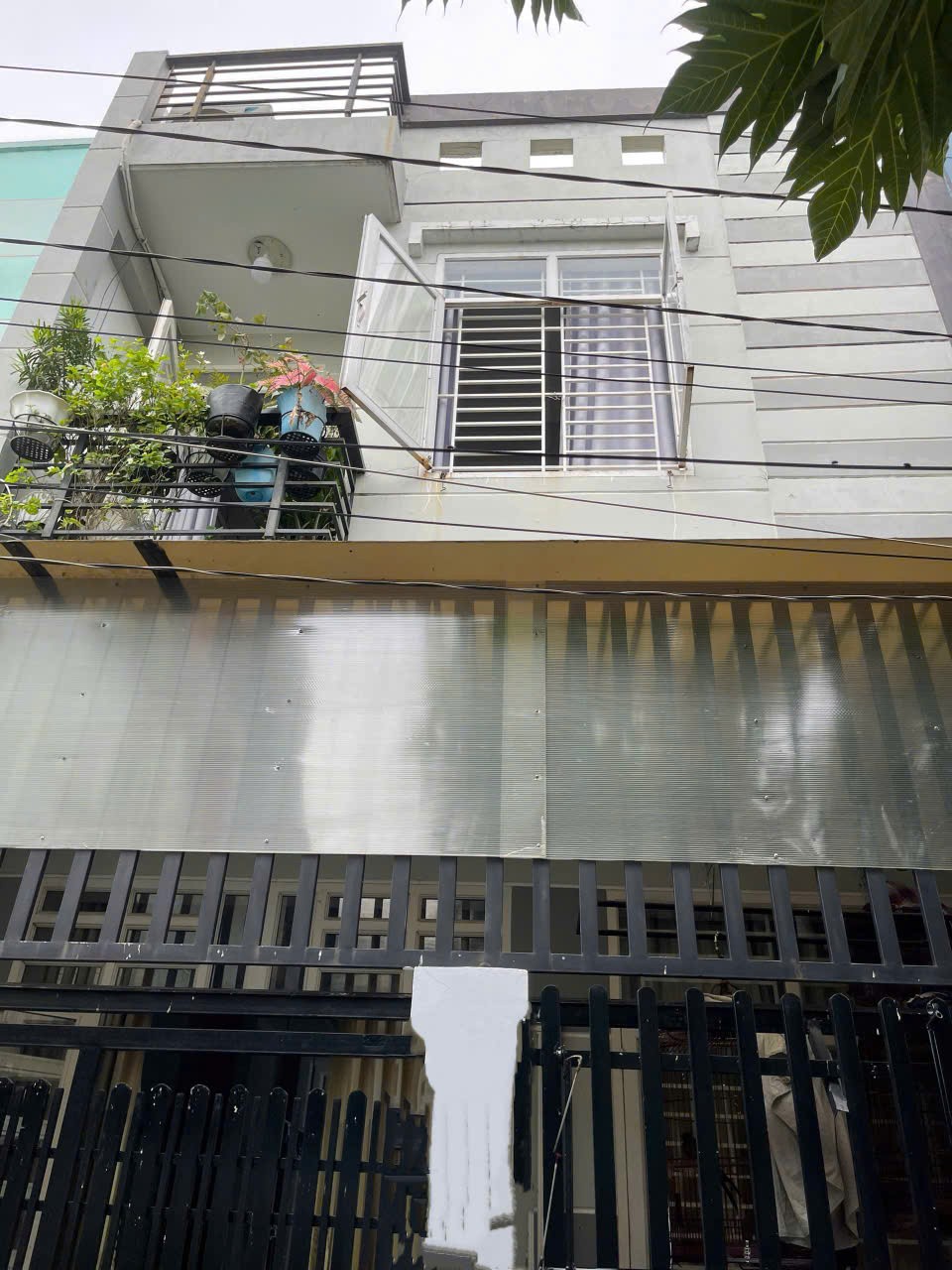 BÁN NHÀ 2 TẦNG – HẺM XE HƠI – ĐỐI DIỆN VẠN PHÚC CITY-5TỶ7 TL