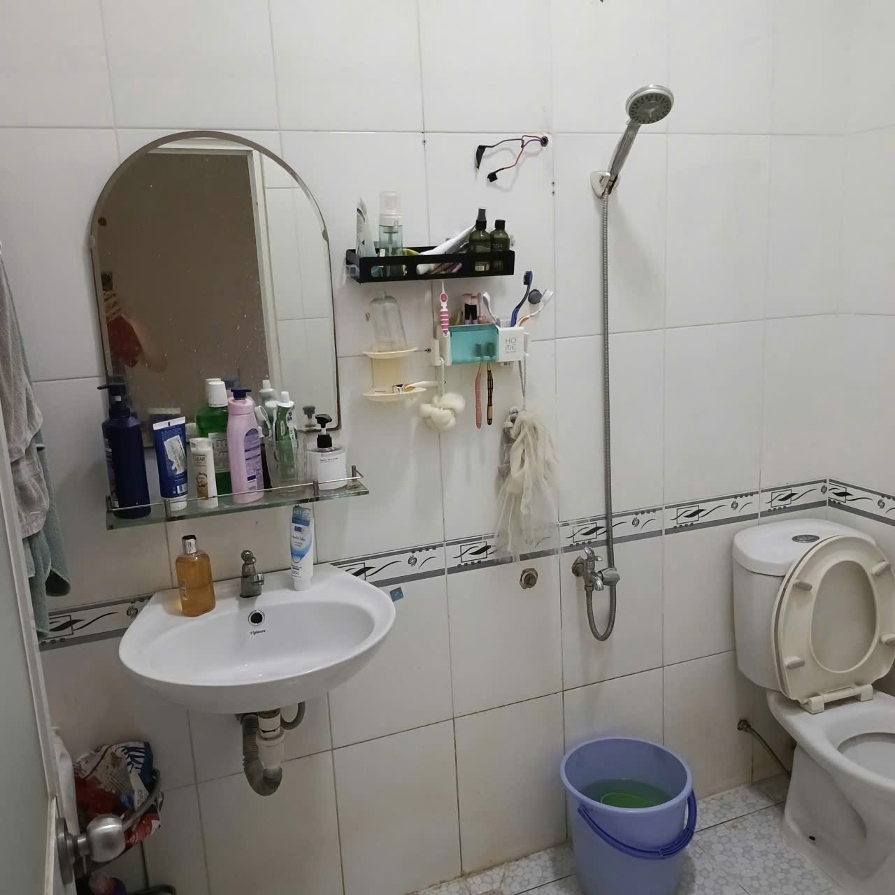 BÁN NHÀ 2 TẦNG – HẺM XE HƠI – ĐỐI DIỆN VẠN PHÚC CITY-5TỶ7 TL 5