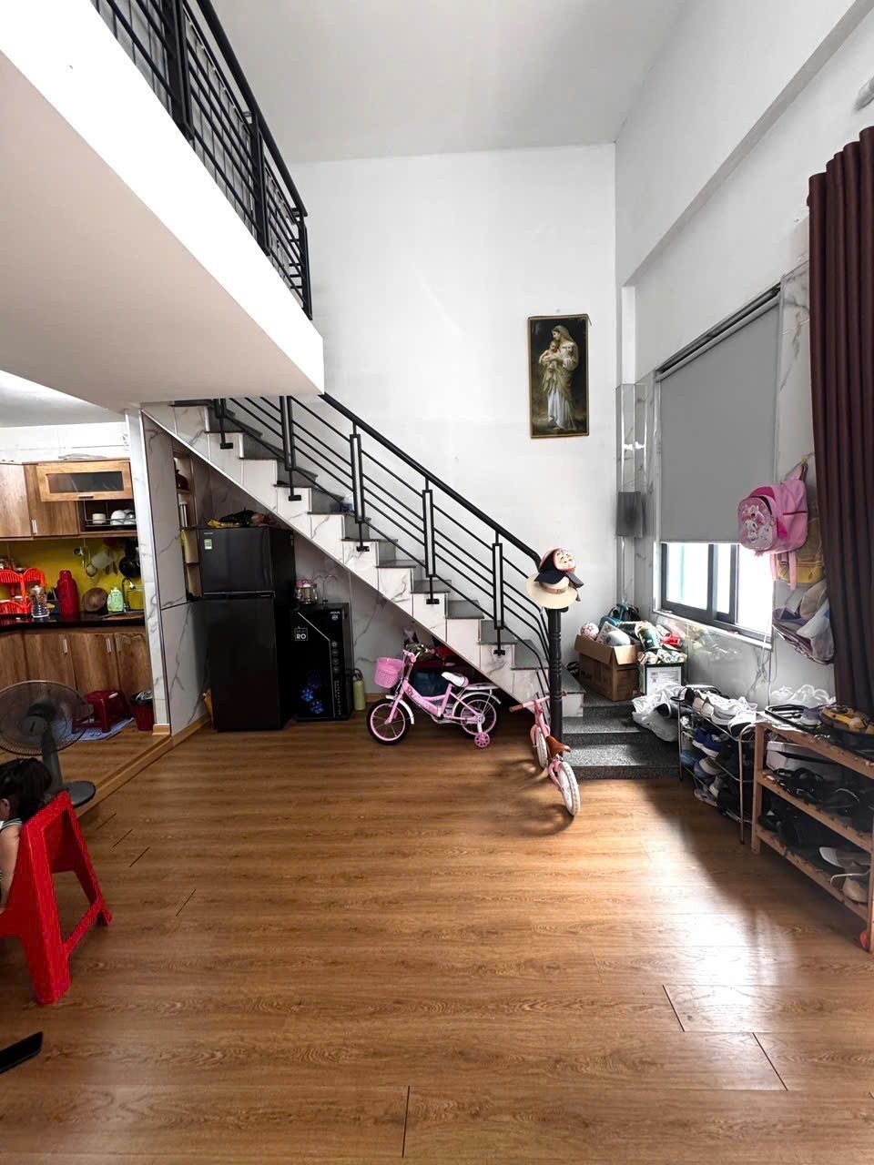 NHÀ ĐẸP VÀO Ở NGAY - SÁT MẶT TIỀN - 3.4 TỶ 2