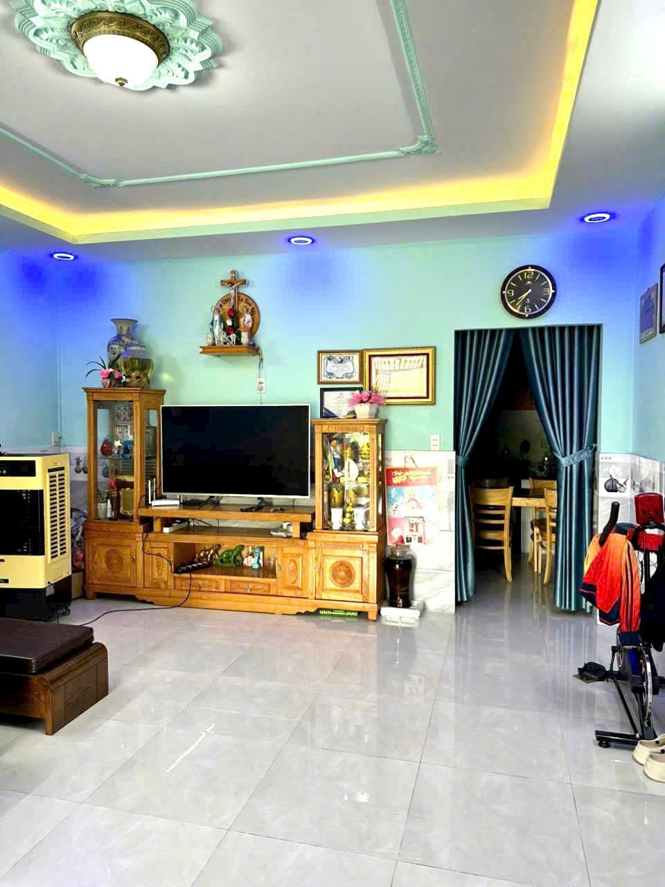 Bán gấp nhà hẻm đường nhựa xã Tận Phú Trung dt 82m2 full thổ 1 lửng 3pn, 2wc giá 2,5 tỷ 2