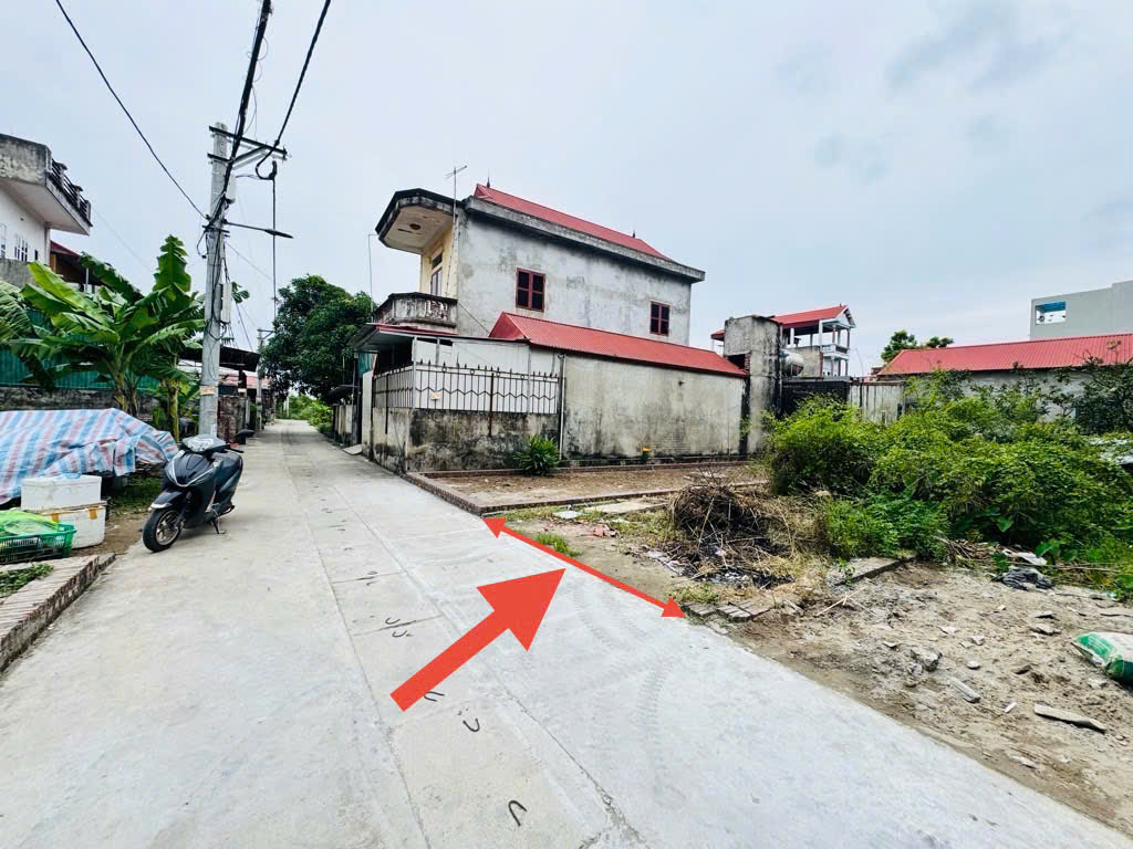 Bán gấp lô đất tổ 9, Quang Minh. Đất vuông vắn, đường thông bàn cờ. Gần khu công nghiệp 3