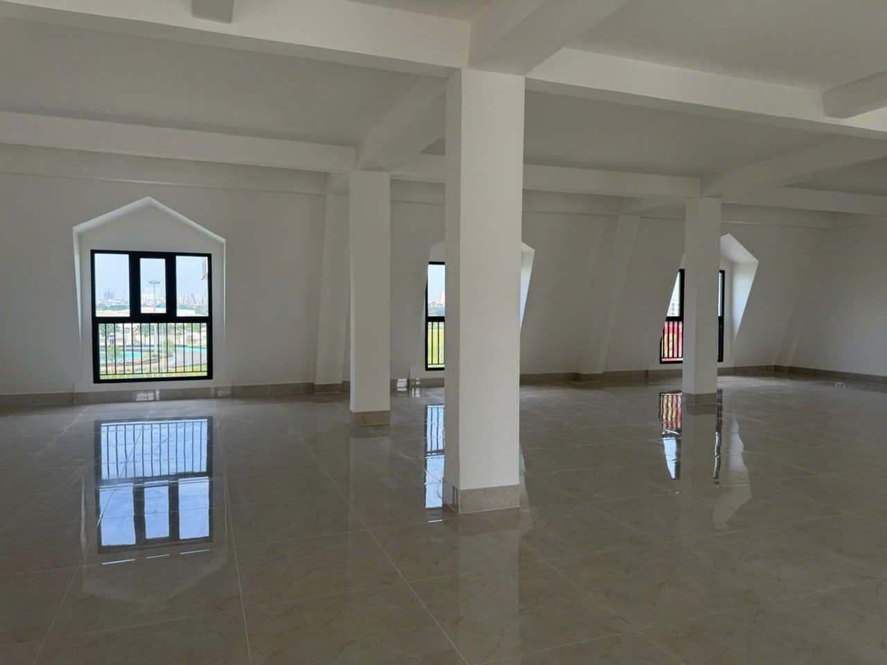 Cho thuê Biệt thự Quận 2, Hồ Chí Minh, Diện tích 300m², Giá 210 Triệu/tháng 10