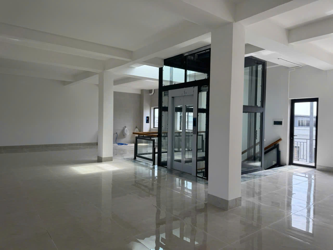 Cho thuê Biệt thự Quận 2, Hồ Chí Minh, Diện tích 300m², Giá 210 Triệu/tháng 3