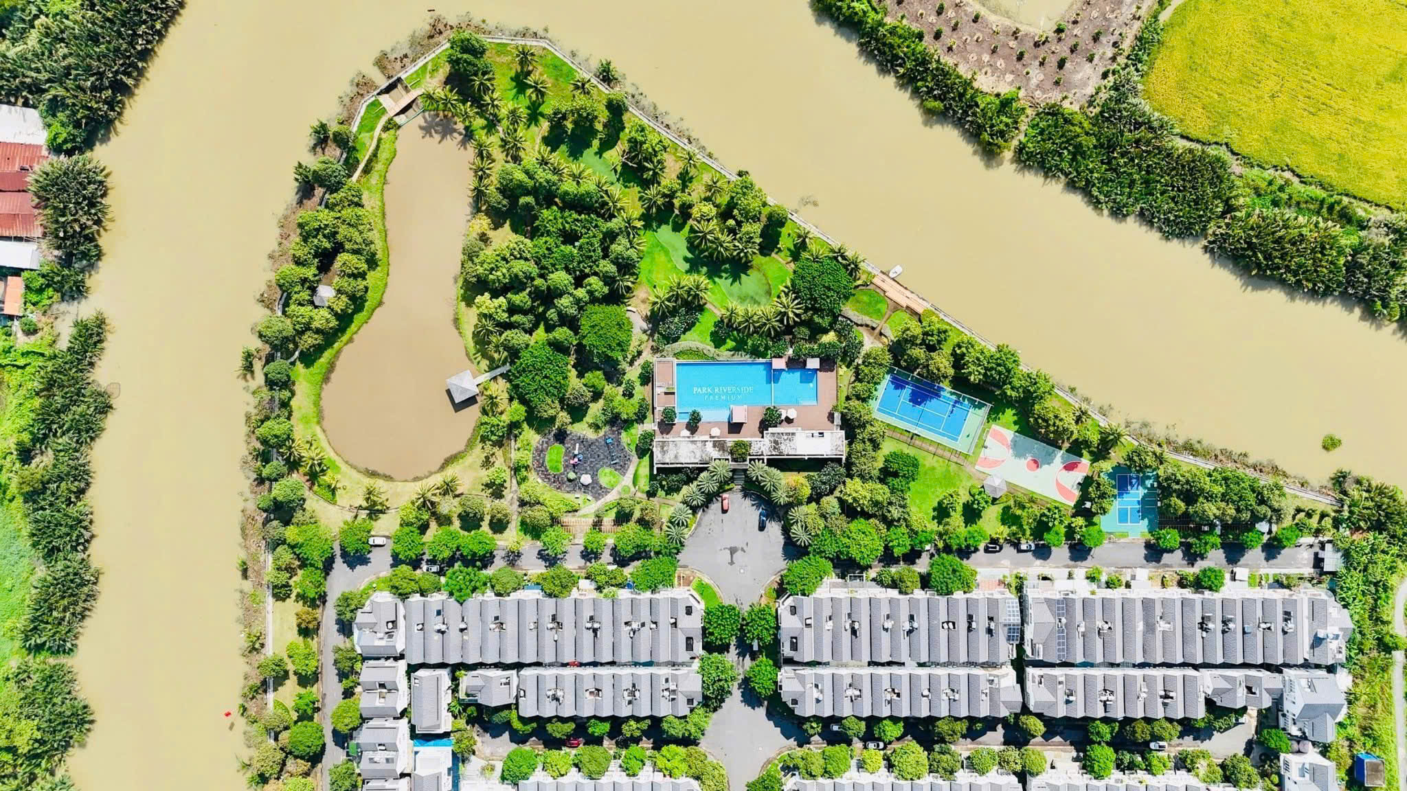 Cần bán Nhà mặt tiền Quận 9, Hồ Chí Minh, Diện tích 149m², Giá 23 Tỷ 4