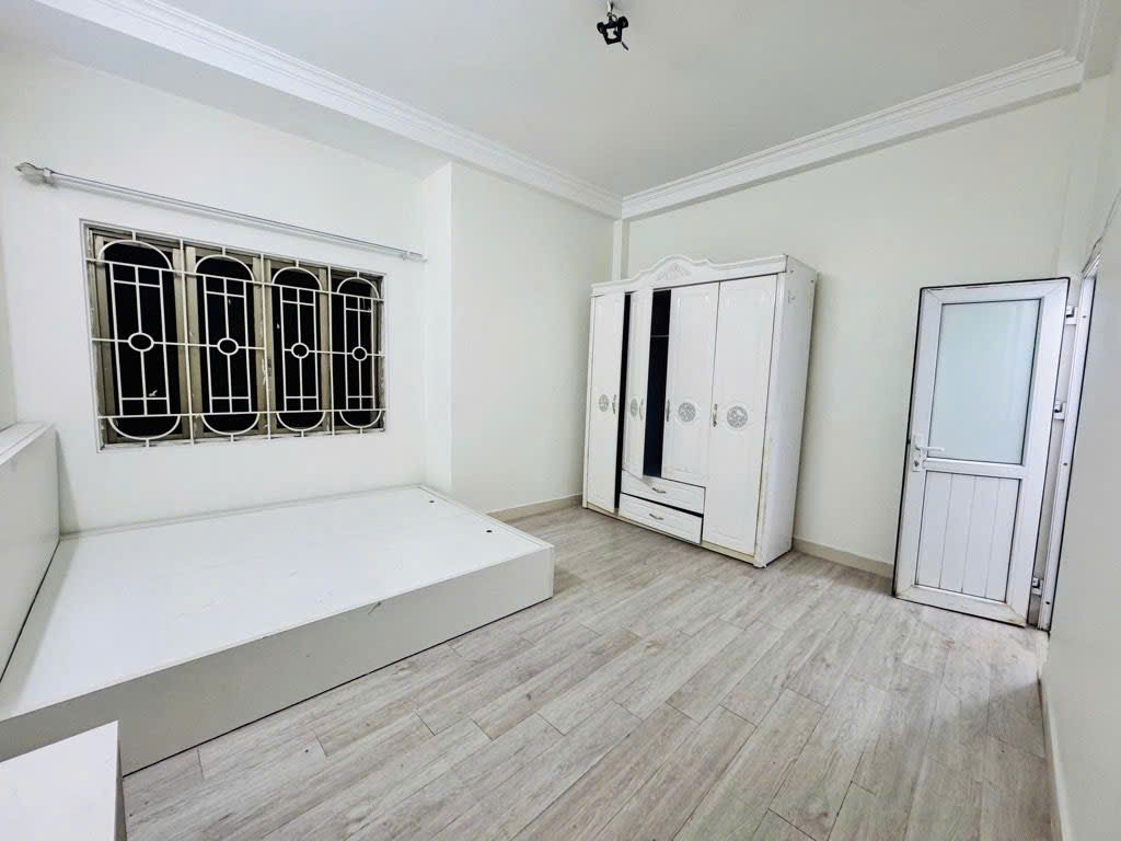 Giá hiếm, oto đỗ cổng, vị trí đẹp 4