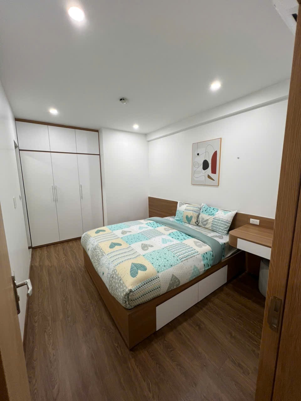 Bán nhanh căn 2PN 72m2 tầng trung đẹp nhất vốn chỉ hơn 600tr, HTLS 0%/15th, dòng tiền cho thuê tốt 4