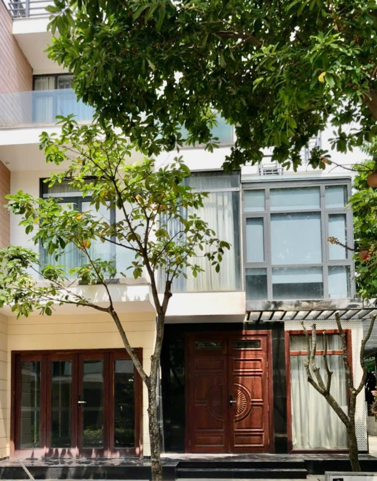 Cho thuê Biệt thự Phường Phú Hữu, Quận 9, Diện tích 400m², Giá 35 Triệu/tháng