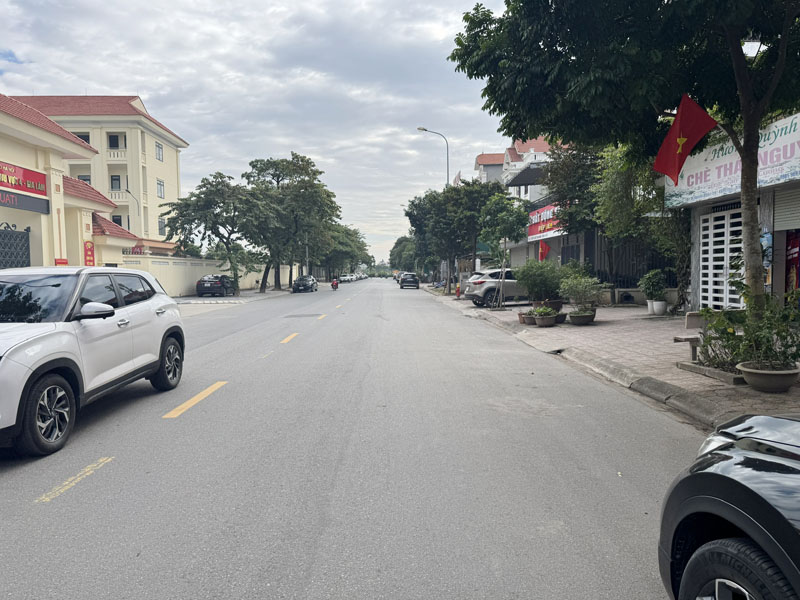 Bán Đất Mặt Phố Nguyễn Khiêm Ích Trâu Quỳ Gia Lâm: 140m2, MT 7m, Sổ Đỏ Chính Chủ 4