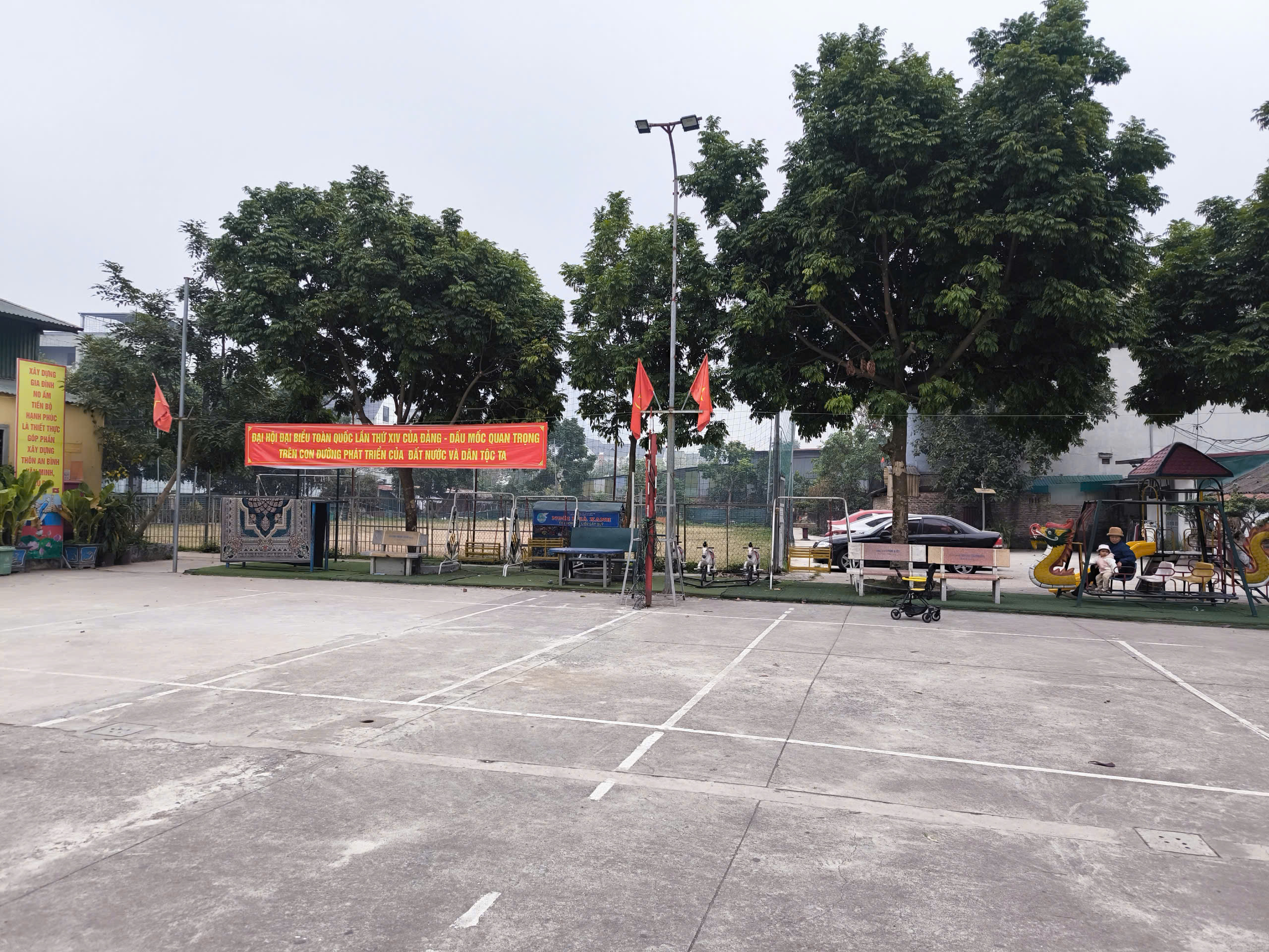 Bán đất An Khánh, Hà Nội 50M2, có 2 mặt tiền thoáng, đường 8m ô tô đỗ trước đất 2