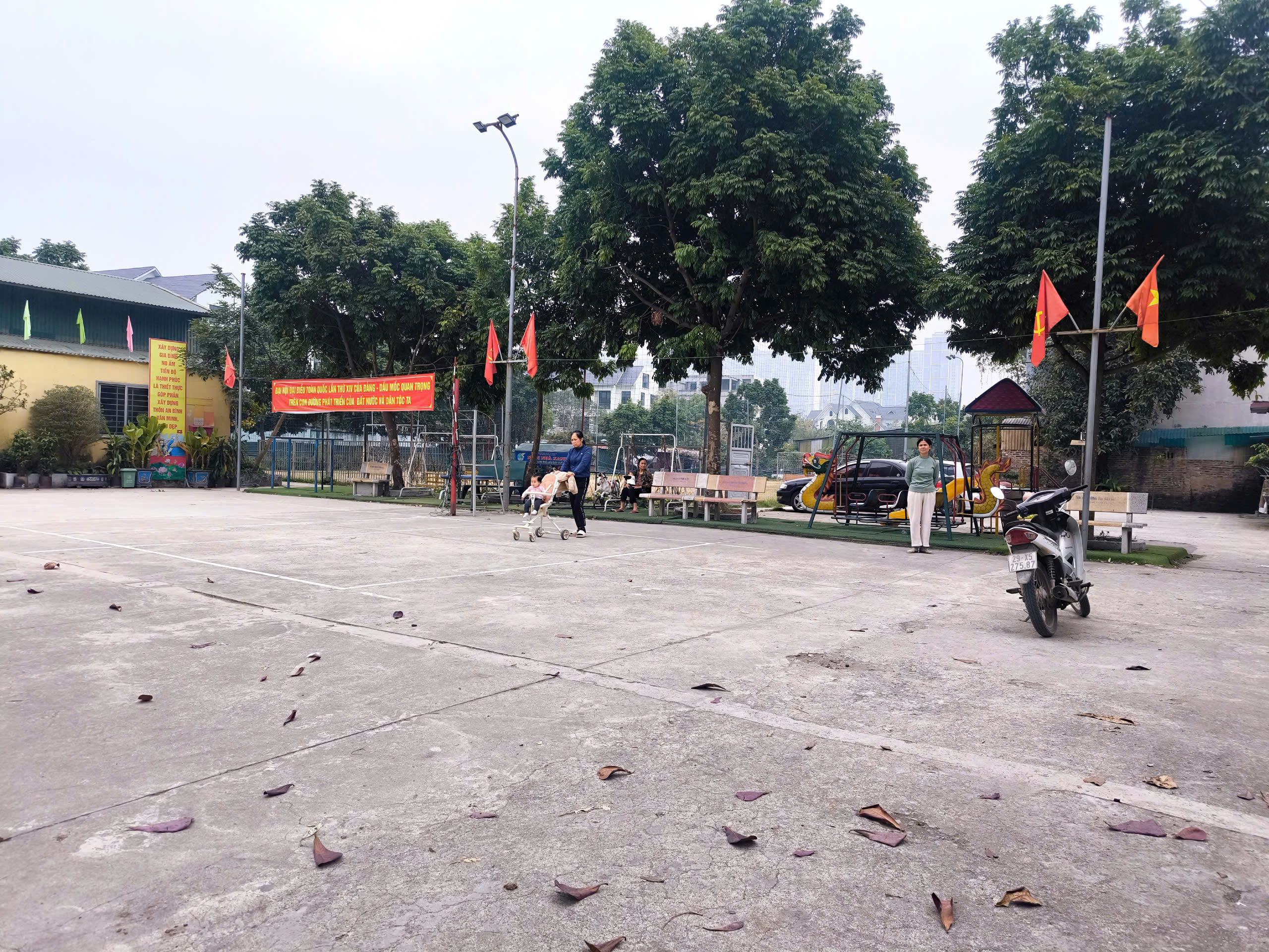 Bán đất An Khánh, Hà Nội 50M2, có 2 mặt tiền thoáng, đường 8m ô tô đỗ trước đất 3