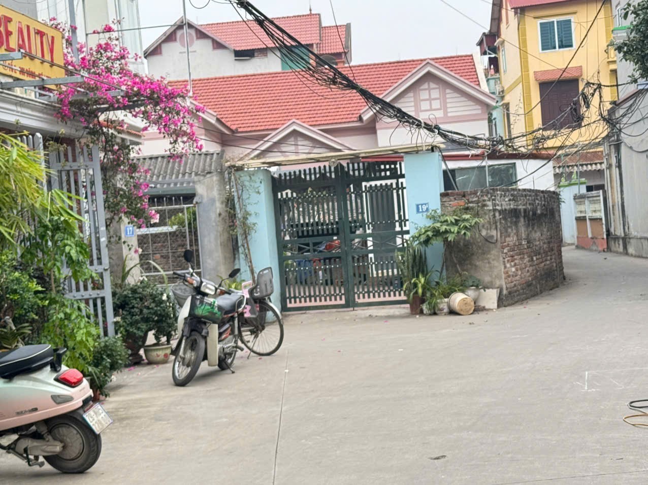 Bán gấp 74m đất thôn Chi Đông 2, xã Quang Minh, TP HN. Cách 500m tiện ích bạt ngàn 2