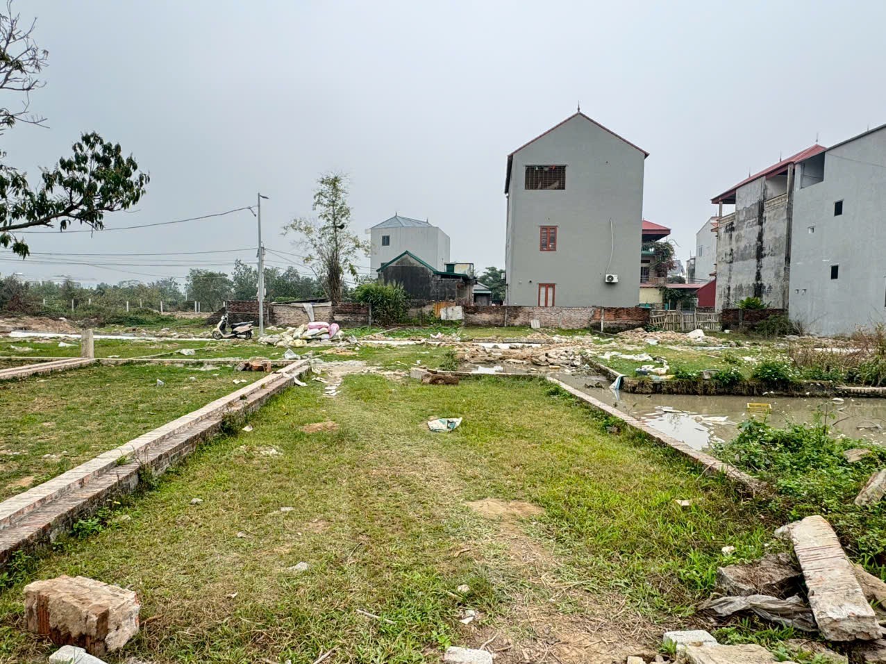 Cực hiếm, 69m đất Quang Minh, Mê Linh giá chỉ 2 tỷ. Đường sắp trải nhựa, ô tô đỗ. Gần KCN 2