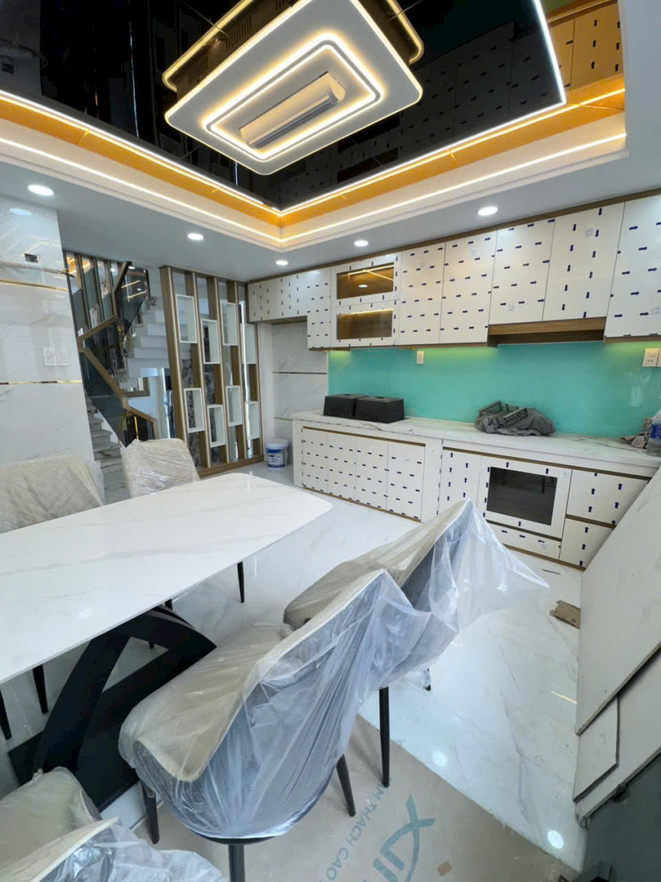 Bán nhà 3 lầu hẻm đường số 19 , Bình Hưng Hòa , Bình tân dt 56m2 3 lầu 5pn , 6wc giá 7,8 tỷ 5