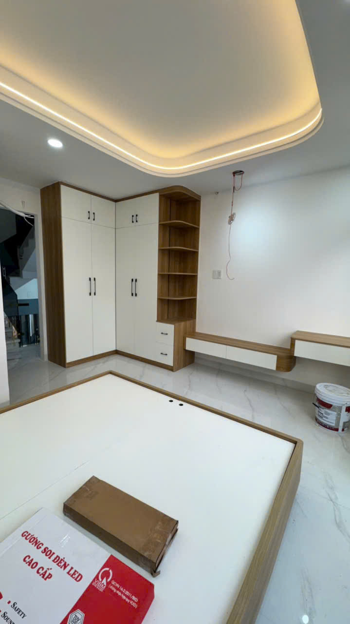 Bán nhà hẻm đường số 11, Bình Hưng Hòa dt 60m2 , 3 lầu , 5pn , 6wc giá 7,9 tỷ 6