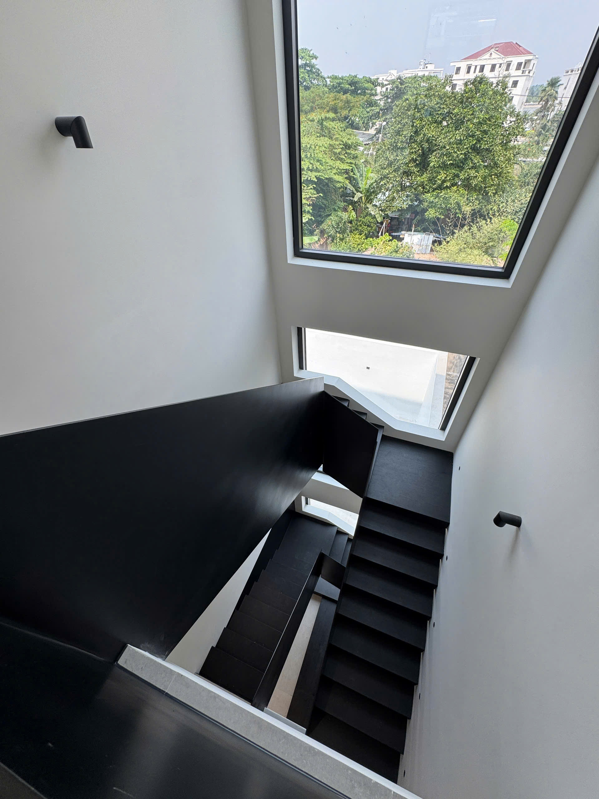 Cho thuê Biệt thự Phường Thảo Điền, Quận 2, Diện tích 165m², Giá Thương lượng 14