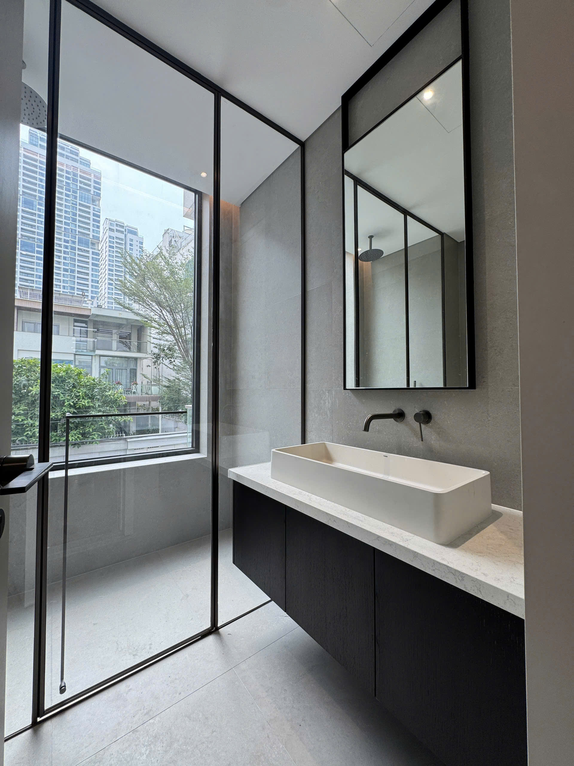 Cho thuê Biệt thự Phường Thảo Điền, Quận 2, Diện tích 165m², Giá Thương lượng 12