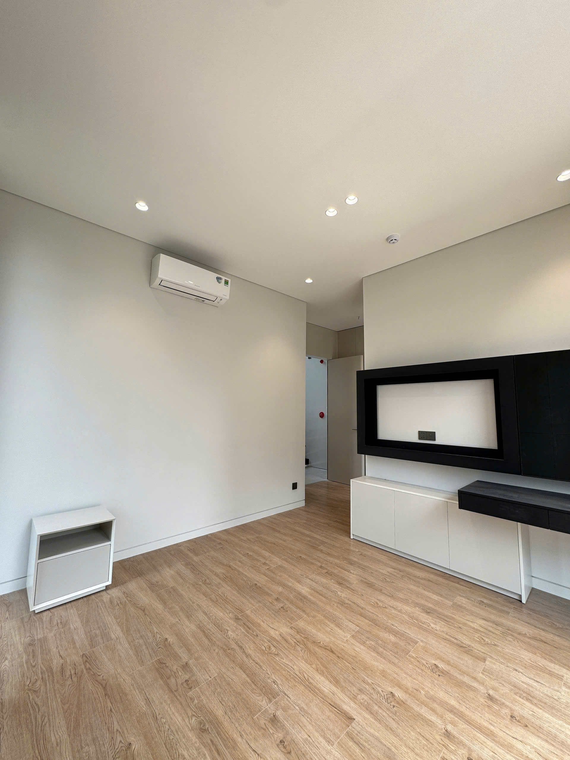 Cho thuê Biệt thự Phường Thảo Điền, Quận 2, Diện tích 165m², Giá Thương lượng 10