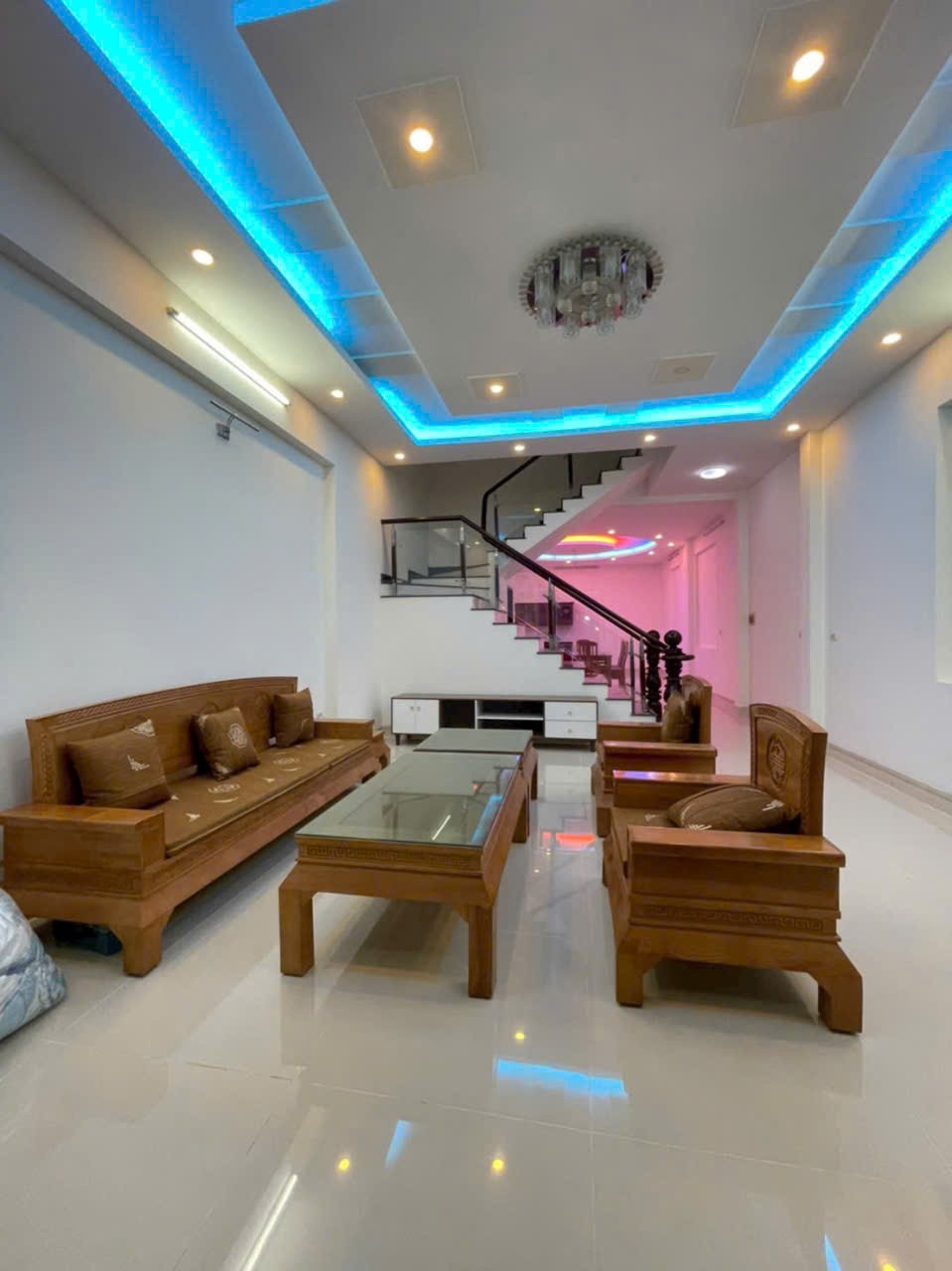 Bán nhà đẹp / tỉnh lộ 15 , Tân Thạnh Tây , Củ Chi dt 100m2 full thổ , 2 lầu , 3pn, 3wc giá 4,5 tỷ 4