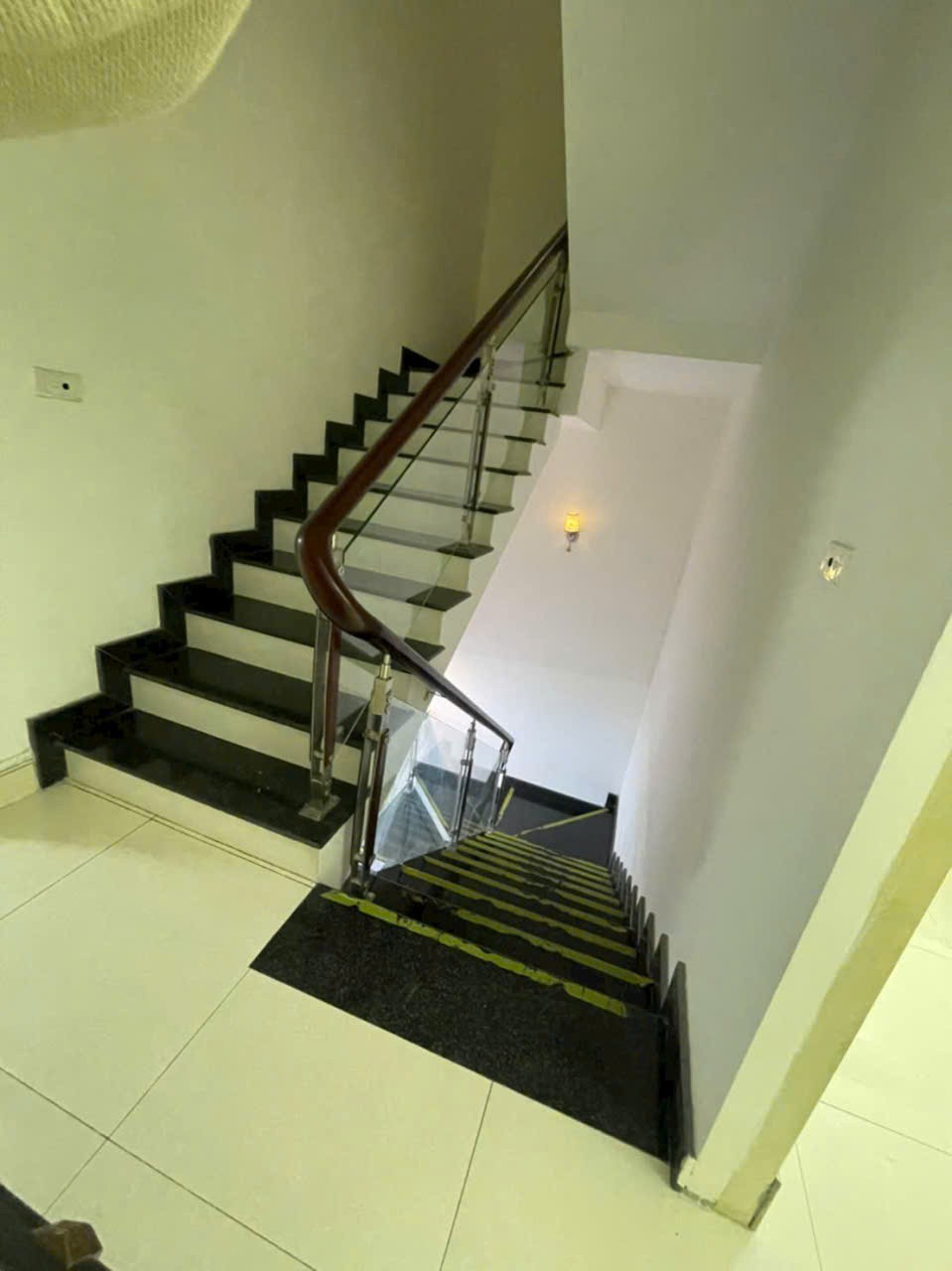 Bán nhà đẹp / tỉnh lộ 15 , Tân Thạnh Tây , Củ Chi dt 100m2 full thổ , 2 lầu , 3pn, 3wc giá 4,5 tỷ 9