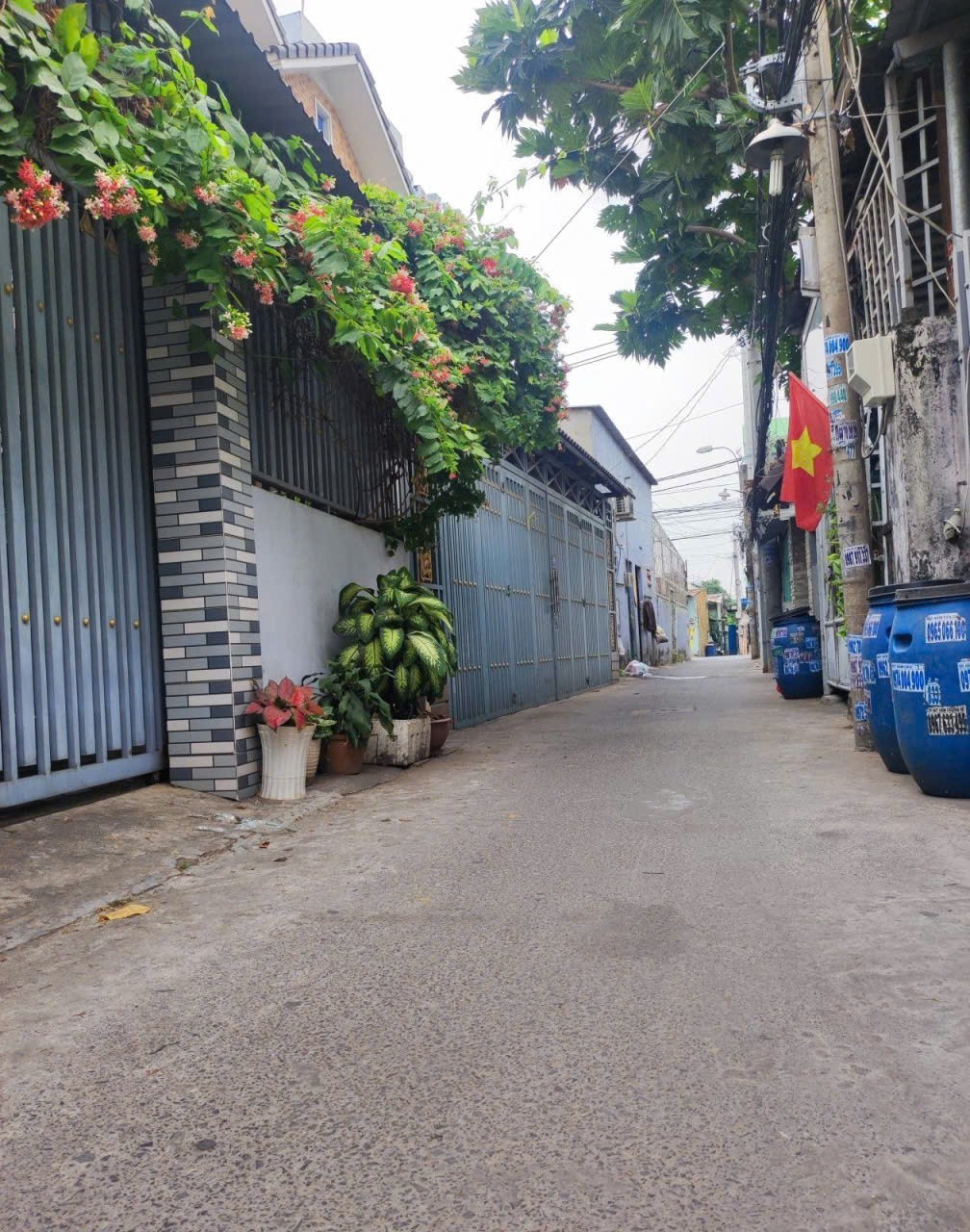 Bán nhà 1 trệt 1 lầu, SHR hoàn công đủ, ban công rộng, giá 1.9 tỷ 8