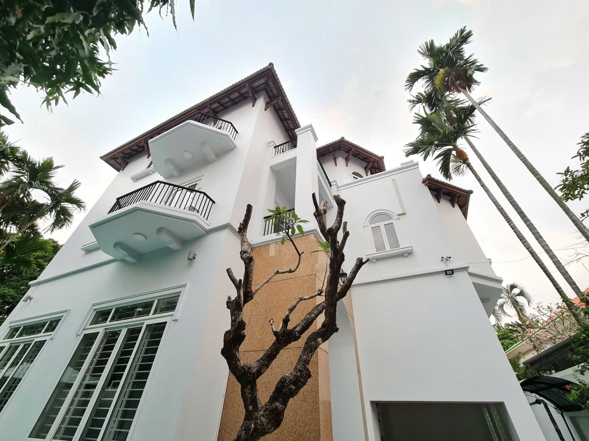 Cho thuê Biệt thự Phường Thảo Điền, Quận 2, Diện tích 450m², Giá 85 Triệu/tháng