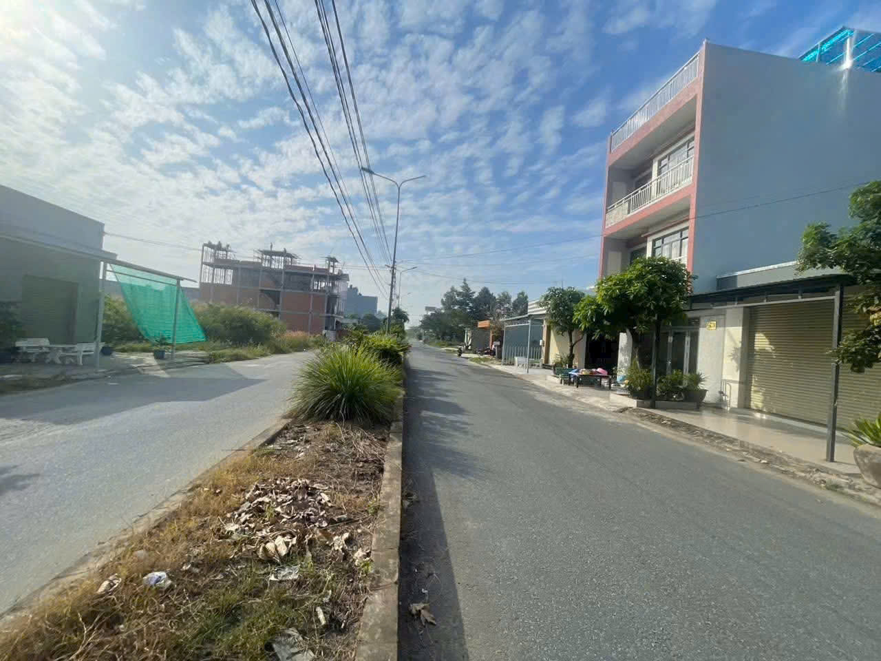 Bán nền thổ cư đường số 11, khu dân cư 135 , thị trấn Bến Lức dt 120m2 giá 4,4 tỷ 4