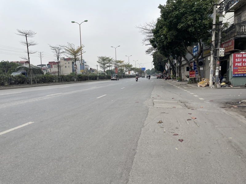 Bán nhà C4 mặt đường QL5A đoạn Trâu Quỳ - Đặng Xá: 78,4m2, vuông đẹp, đang cho thuê