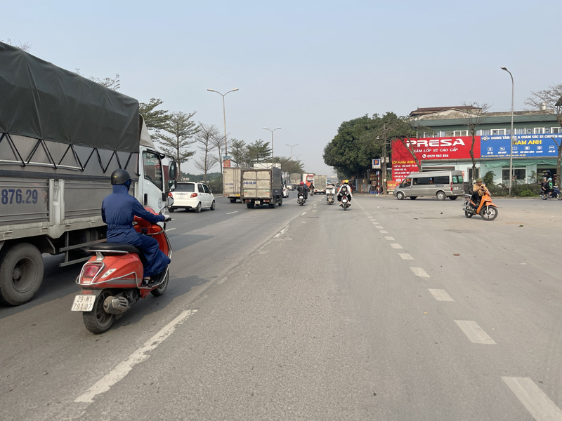 Bán nhà C4 mặt đường QL5A đoạn Trâu Quỳ - Đặng Xá: 78,4m2, vuông đẹp, đang cho thuê 2