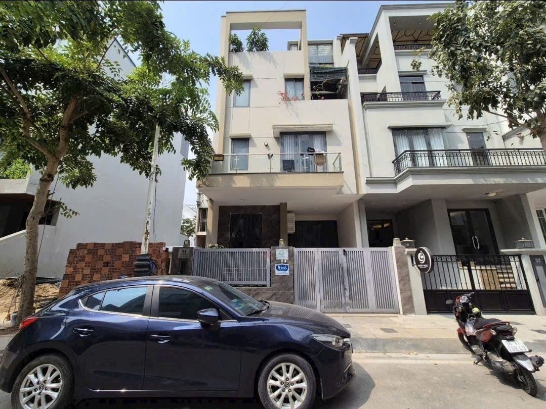 Cần bán Biệt thự Quận 2, Hồ Chí Minh, Diện tích 126m², Giá 35 Tỷ 2