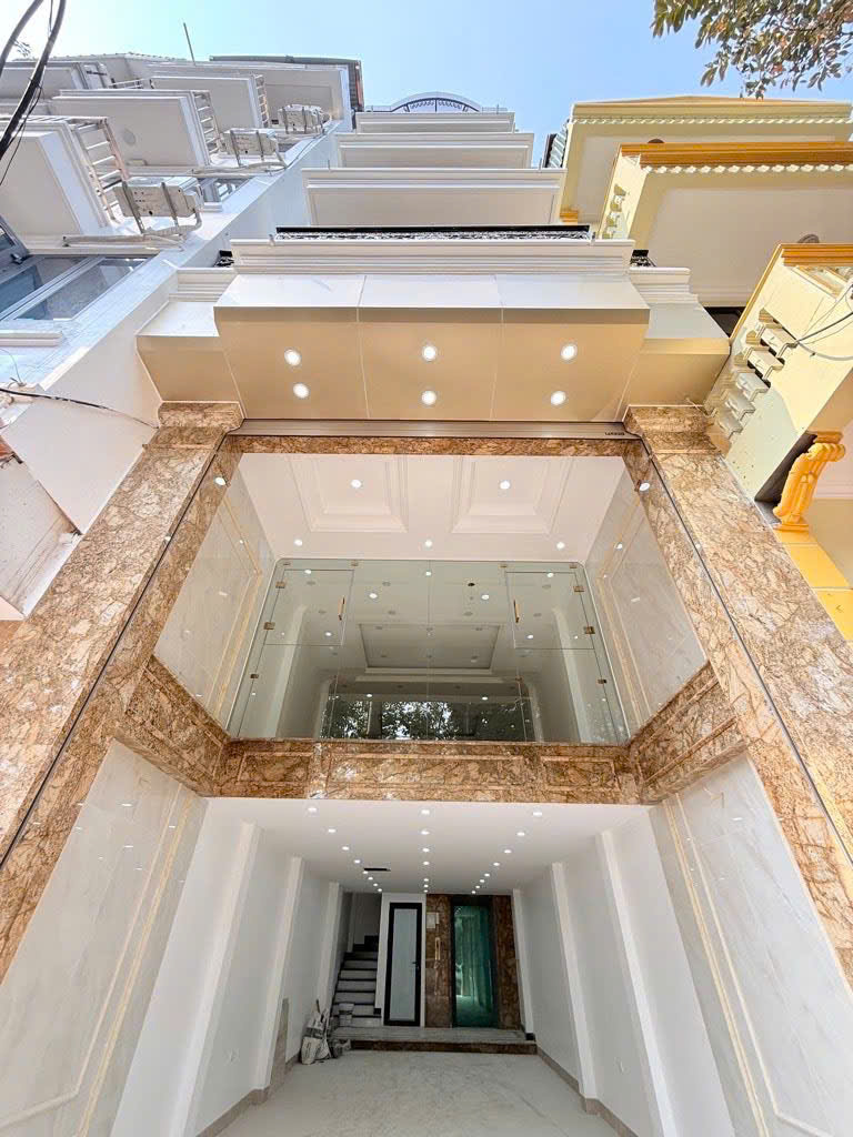 LIỀN KỀ BÁN ĐẢO LINH ĐÀM - VỈA HÈ ĐÁ BÓNG - GIÁ ĐẦU TƯ 136m2 giá chỉ 28.6 tỷ 4