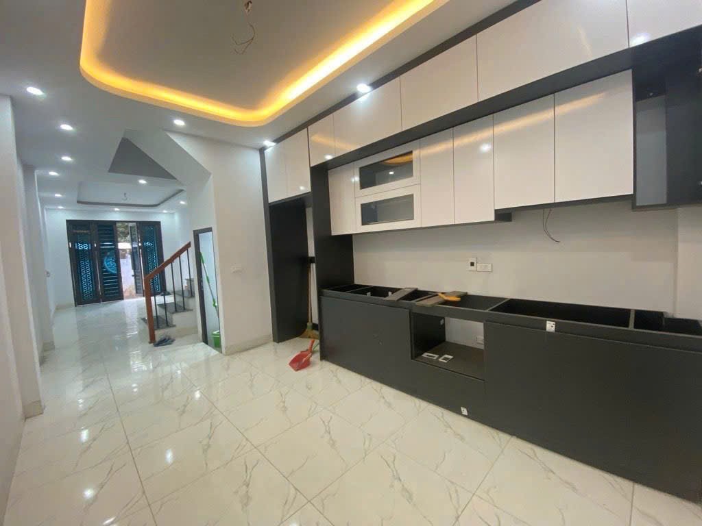 Nhà 3 tầng mới tinh vị trí đắc địa - đón tế Giáp Ngọ - Chi Đông, Quang Minh. Gần chợ, KCN 3