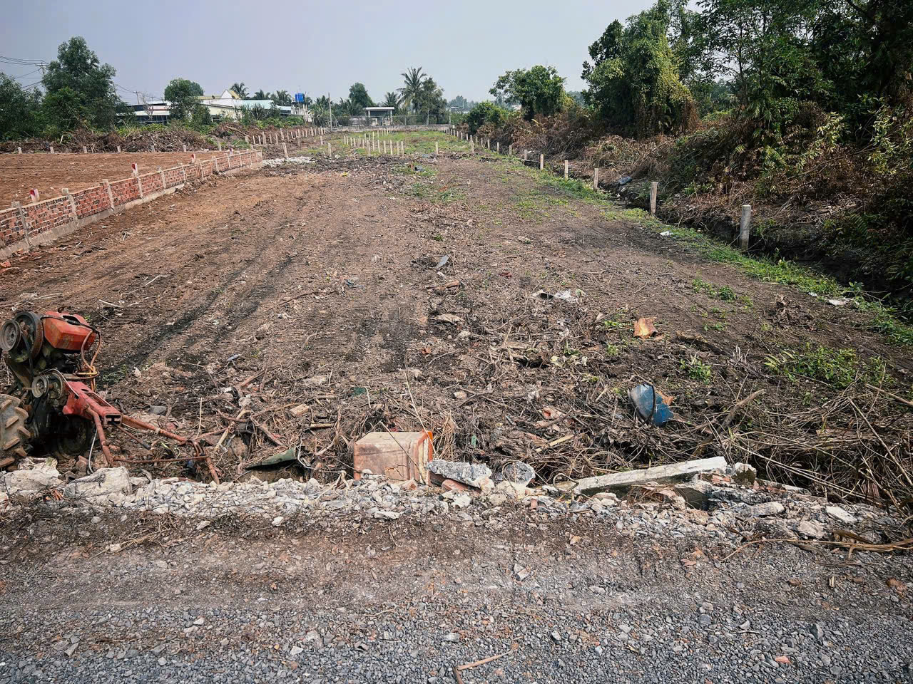 Bán đất 2 mặt tiền ĐT 816 xã Thạnh Hòa , Bến Lức dt 1351m2 đất vườn giá 2,8 tỷ 2