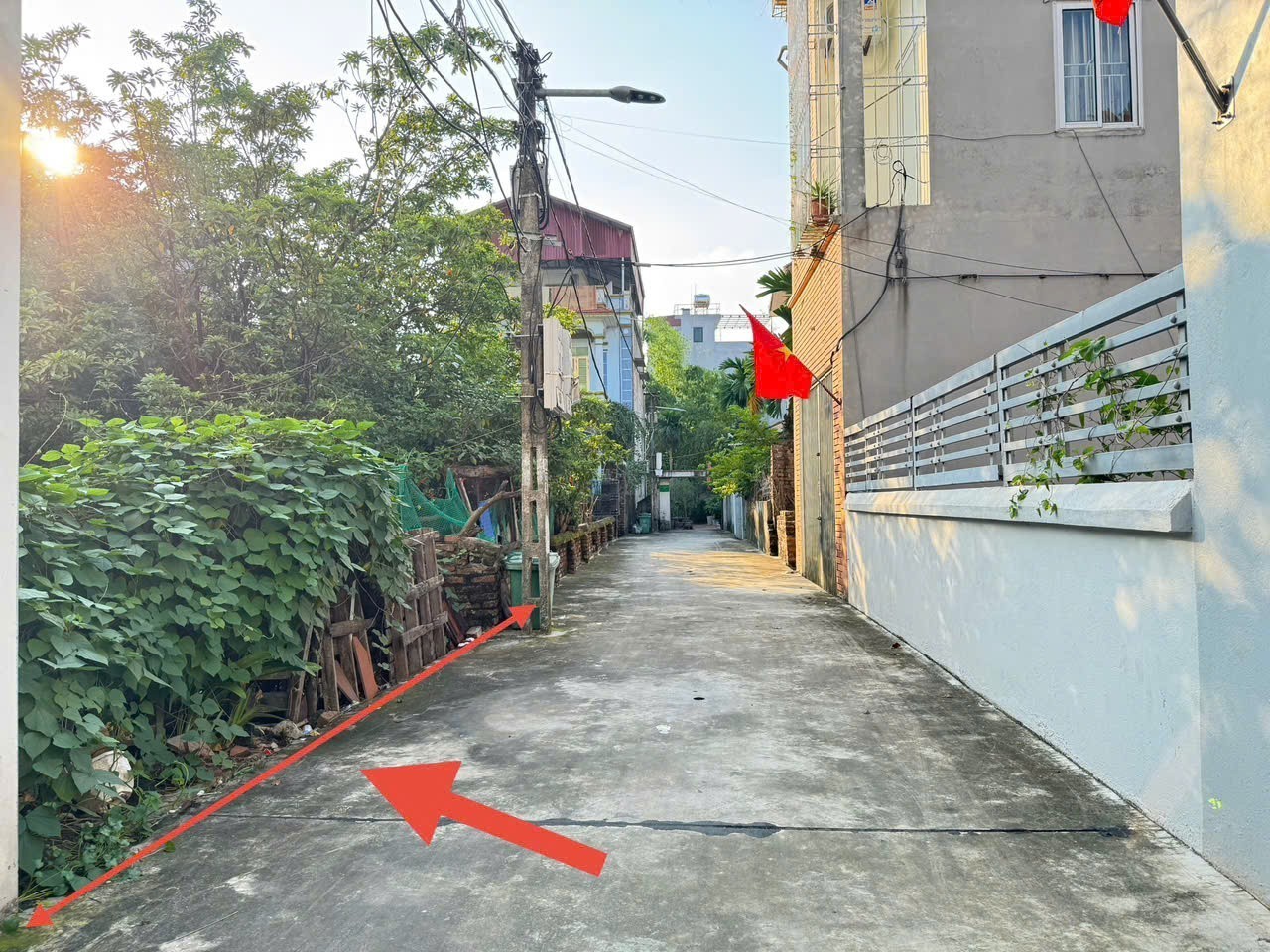 Bán đất tổ 8 Quang Minh - 54M2 - oto vào nhà - sát cao tốc Võ Văn Kiệt và siêu thị Big C Mê Linh