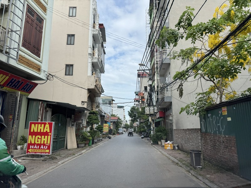 Mặt Phố Cửu Việt 1, Gia Lâm: 100m2 Đất Vàng - Đường 8m - Chiến Lược Cận Phố Thành Trung 6