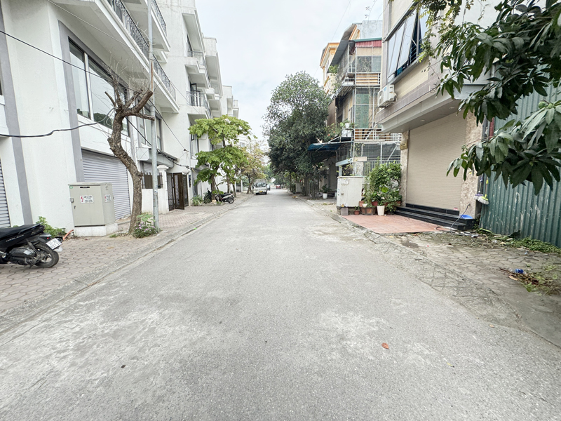 (Bán Gấp 15 Ngày) - Đất Trâu Quỳ Gia Lâm 113m2 - Đối Diện Shophouse Metropolitan 2