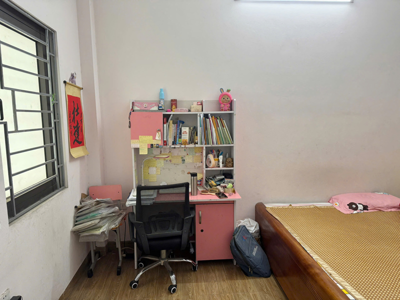 Cần bán 46,6m2 nhà 5 tầng, ô tô tránh ngõ 68/79 Nguyễn Văn Linh. Đón đầu quy hoạch lô góc đường 13m 7