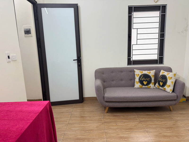 Cần bán 46,6m2 nhà 5 tầng, ô tô tránh ngõ 68/79 Nguyễn Văn Linh. Đón đầu quy hoạch lô góc đường 13m 8