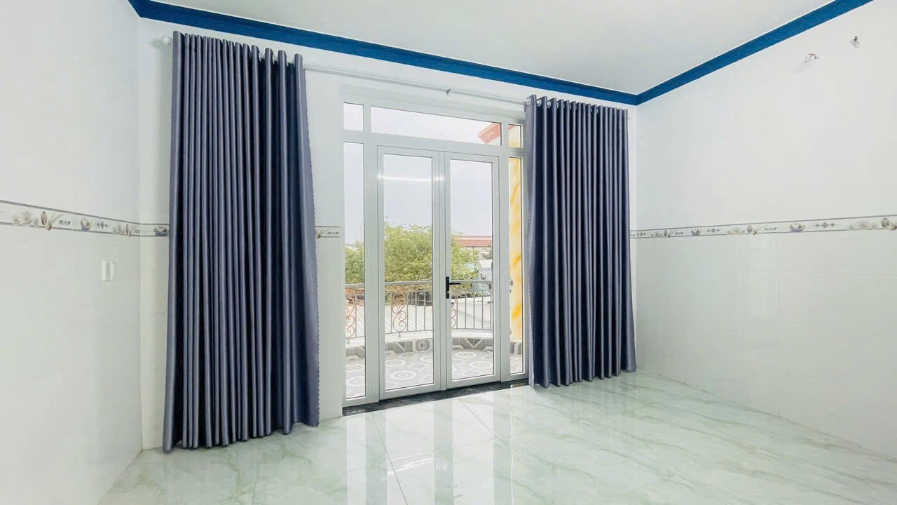 Bán nhà hẻm beton thị trấn Đức Hòa dt 130m2 , 1 lầu, 3pn , 3wc giá 2,35 tỷ 6