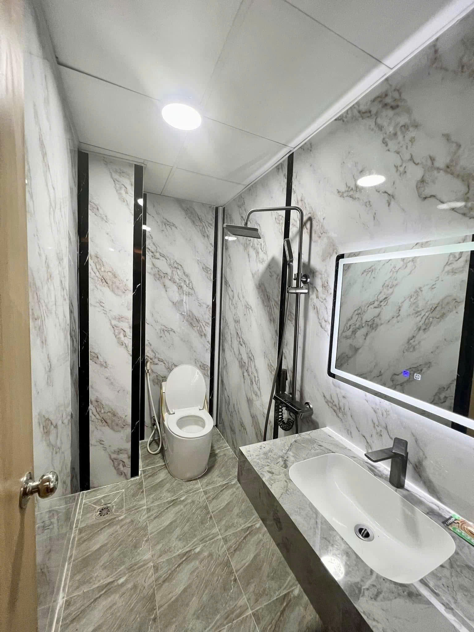 Chính chủ bán căn hộ 70m2, 3 tỷ450tr, full nội thất tại Thanh Hà-Mường Thanh 3