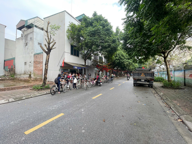 Bán Đất Phúc Lợi 83,6m2 Nở Hậu: Mặt Tiền 6.6m - Đường 3 Ô Tô Tránh - Kinh Doanh Sầm Uất