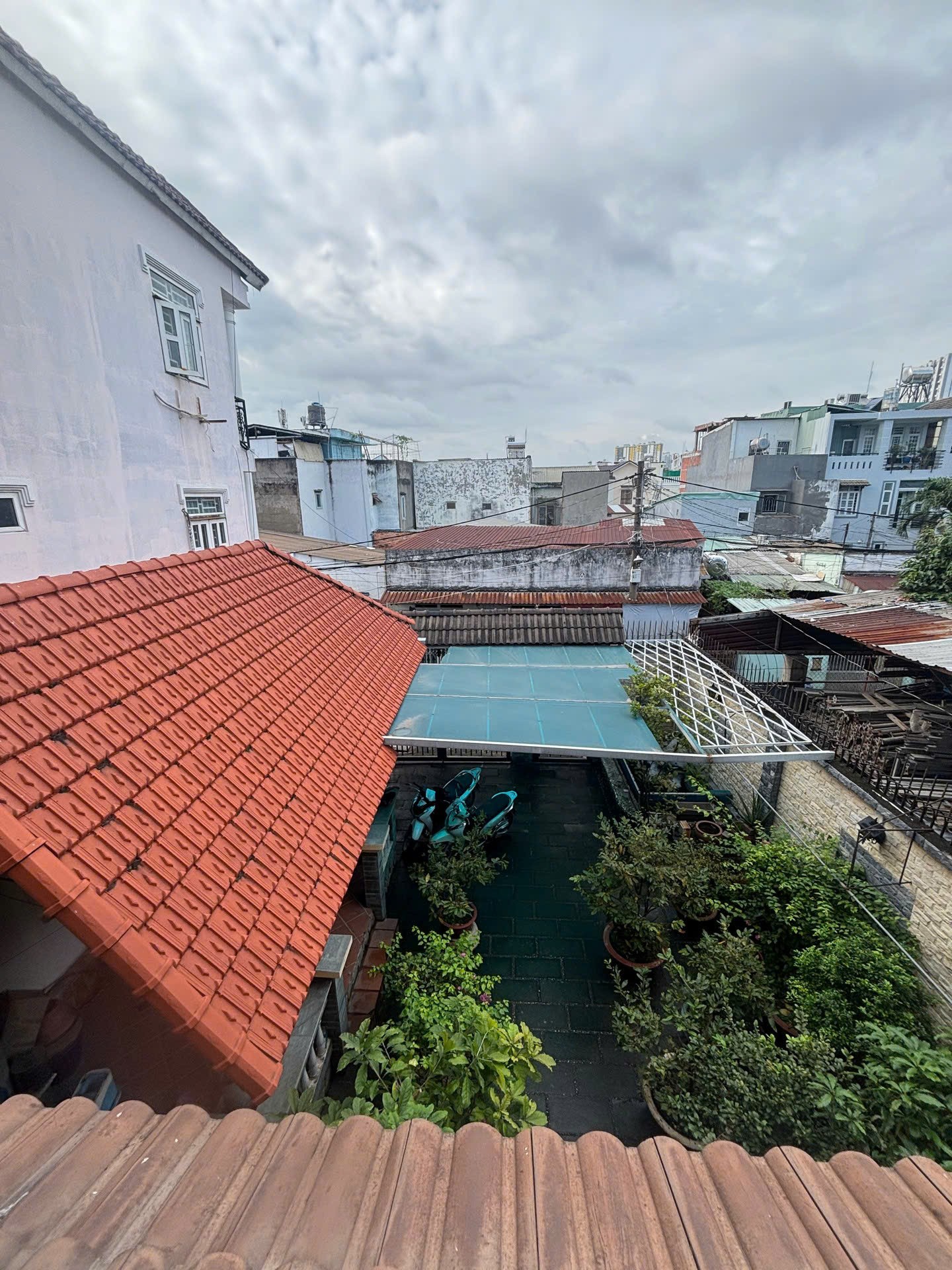 CHỦ BÁN GẤP BIỆT THỰ HƠN 200M2 - F LINH TÂY 4