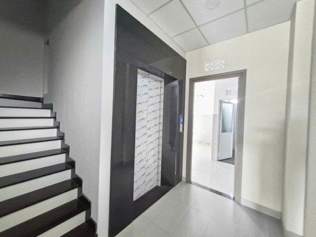 CHỦ BÁN GẤP - CHDV 6 LẦU MẶT TIỀN ĐẴNG VĂN BI - F TRƯỜNG THỌ 3