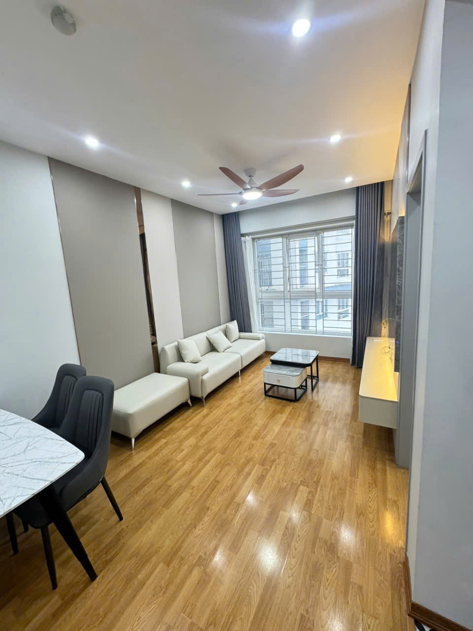 Chính chủ bán căn hộ góc tại khu đô thị Thanh Hà-Hà Đông 6